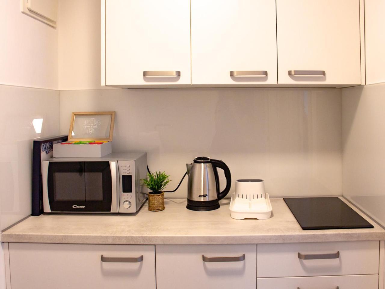 Cheyf Modern In Center Apartman